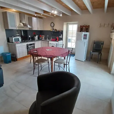 Holiday home Mimi Saint-Sulpice-de-Faleyrens